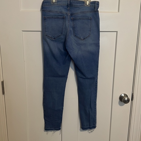 Old navy rockstar super skinny jeans - Picture 2 of 5